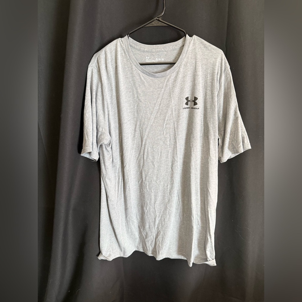 Under Armour Light Gray Short Sleeve Tee